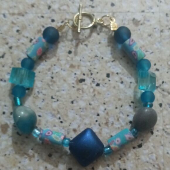 Customize charm bracelet - Picture 4 of 10